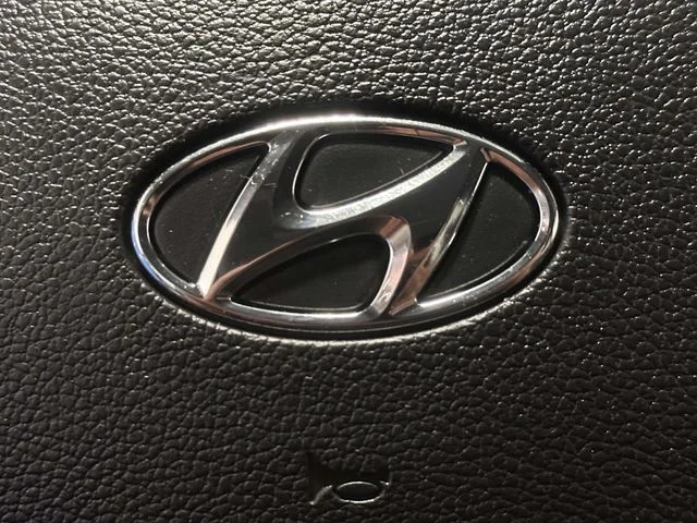 Used 2021 Magnetic Force Hyundai SEL image 25