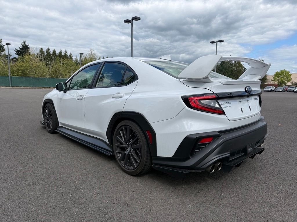 Used 2024 Ceramic White Subaru Premium image 5