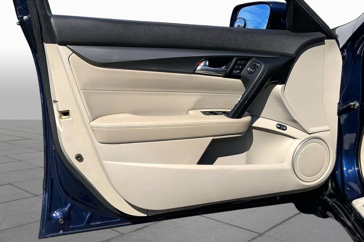 Used 2013 Fathom Blue Pearl Acura  image 18