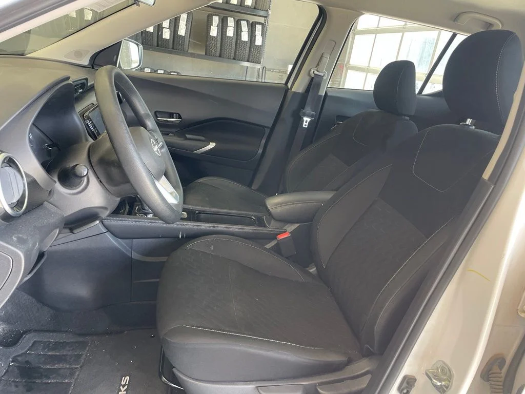 Used 2024 White Nissan SV image 10
