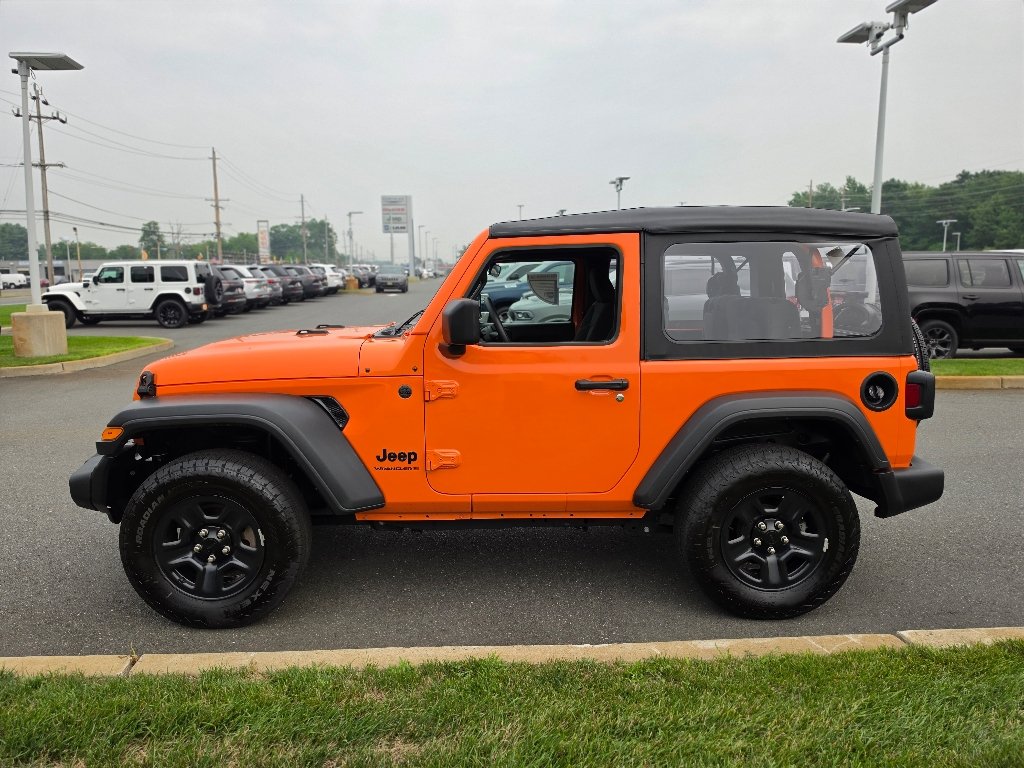 Used 2025 Joose Jeep Sport image 16