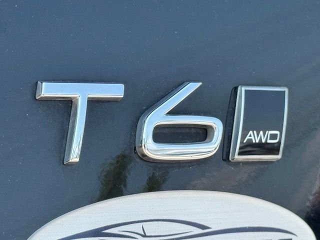 Used 2020 Black Volvo T6 Momentum image 10