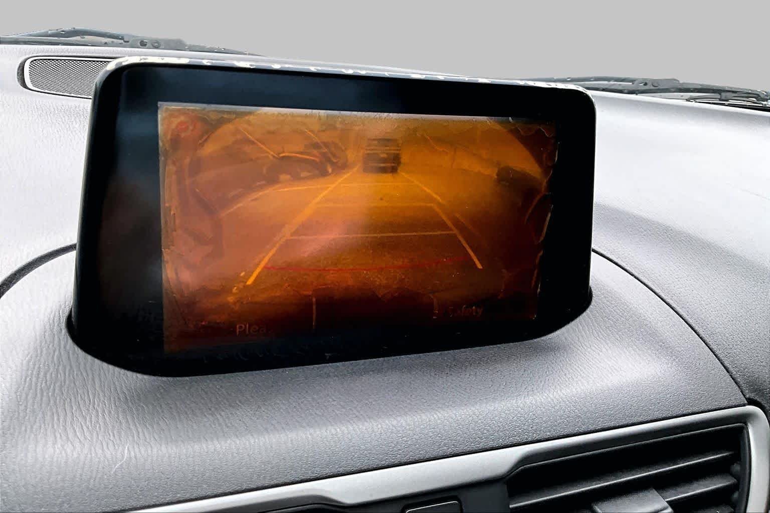 Used 2017  Mazda Sport image 29