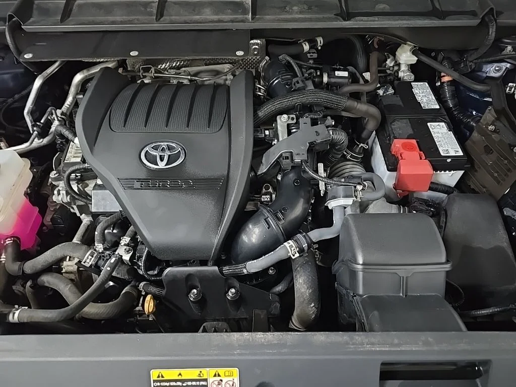 Used 2024  Toyota Platinum image 13