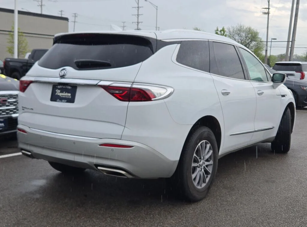 Used 2023 White Buick Premium Group image 14