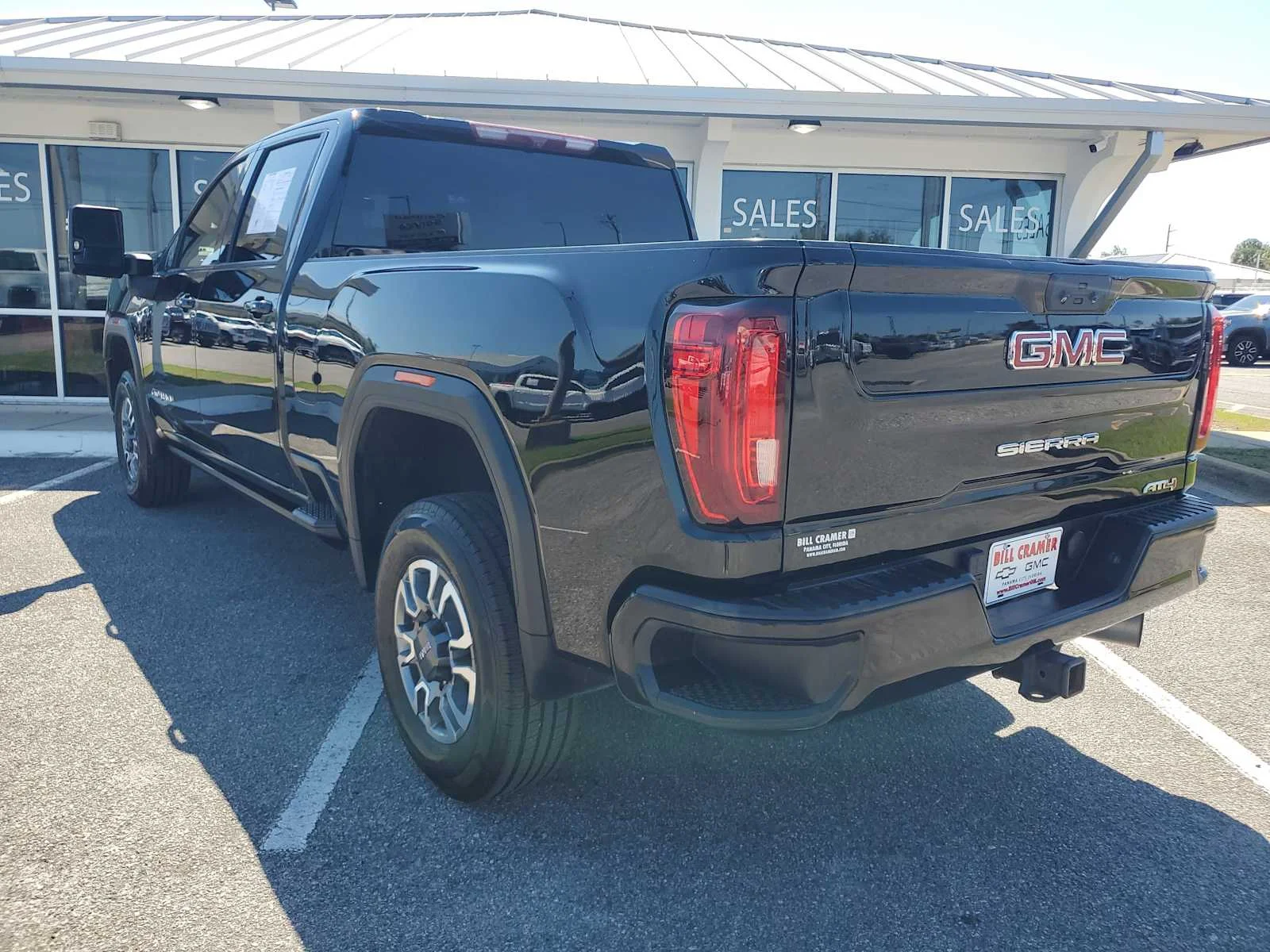 Used 2023 ONYX BLACK GMC AT4 image 3