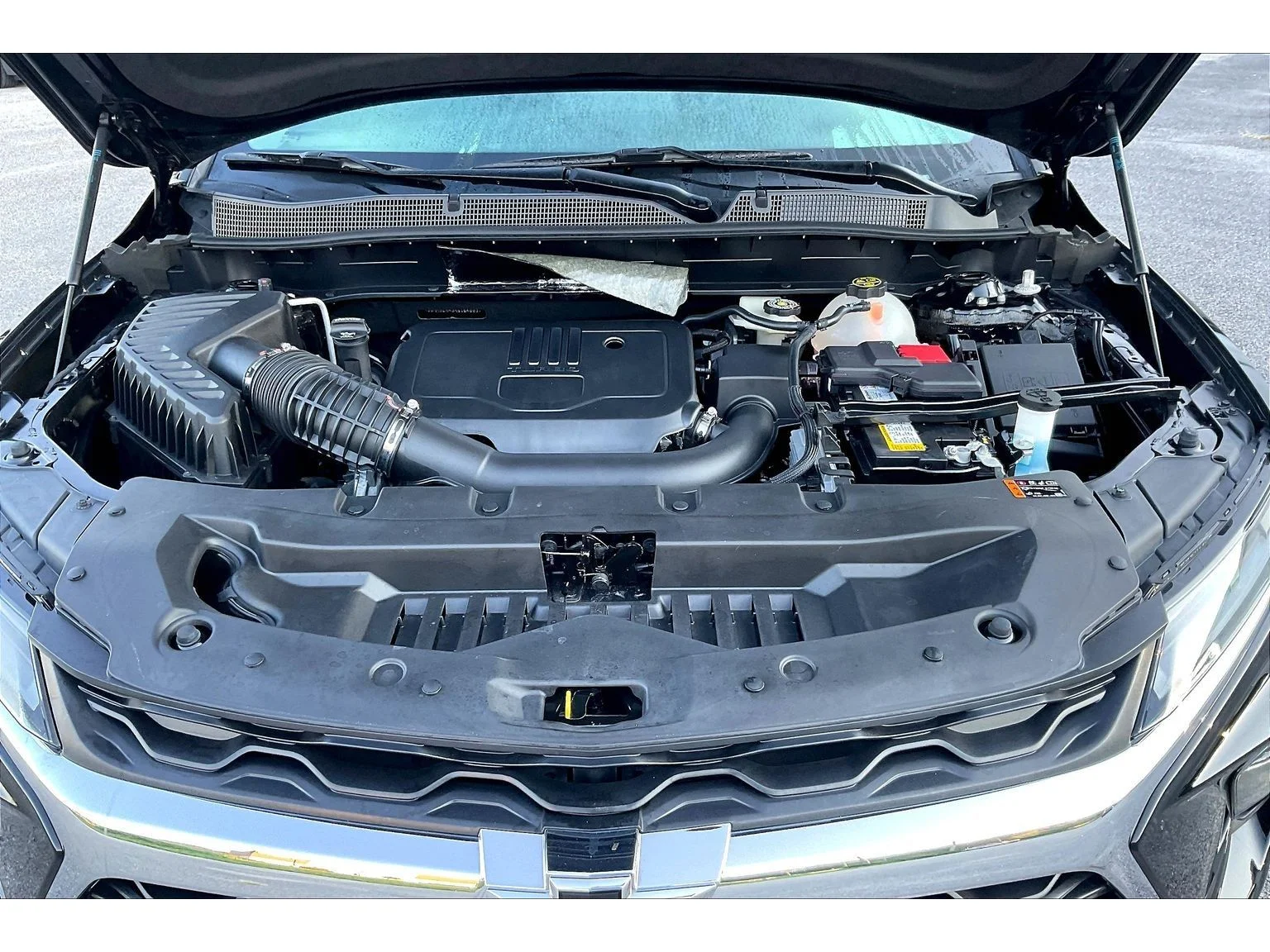 Used 2024 Black Chevrolet 2LT image 8