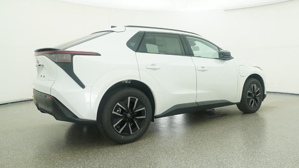 New 2026 Wind Chill Pearl Toyota XLE image 16
