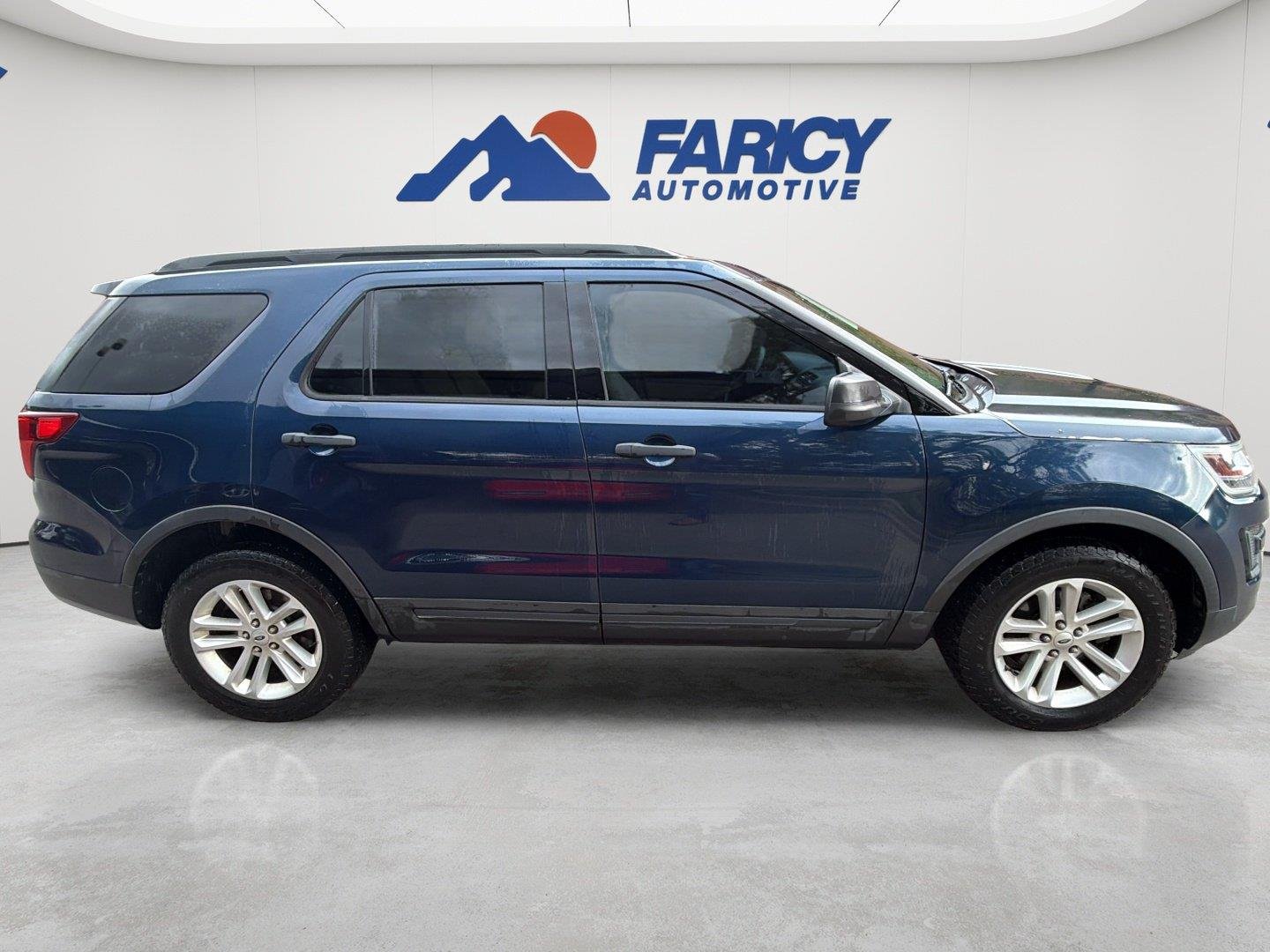 Used 2017 Blue Jeans Ford Base image 8