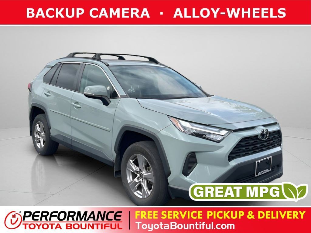 2023 Toyota RAV4 XLE AWD's photo