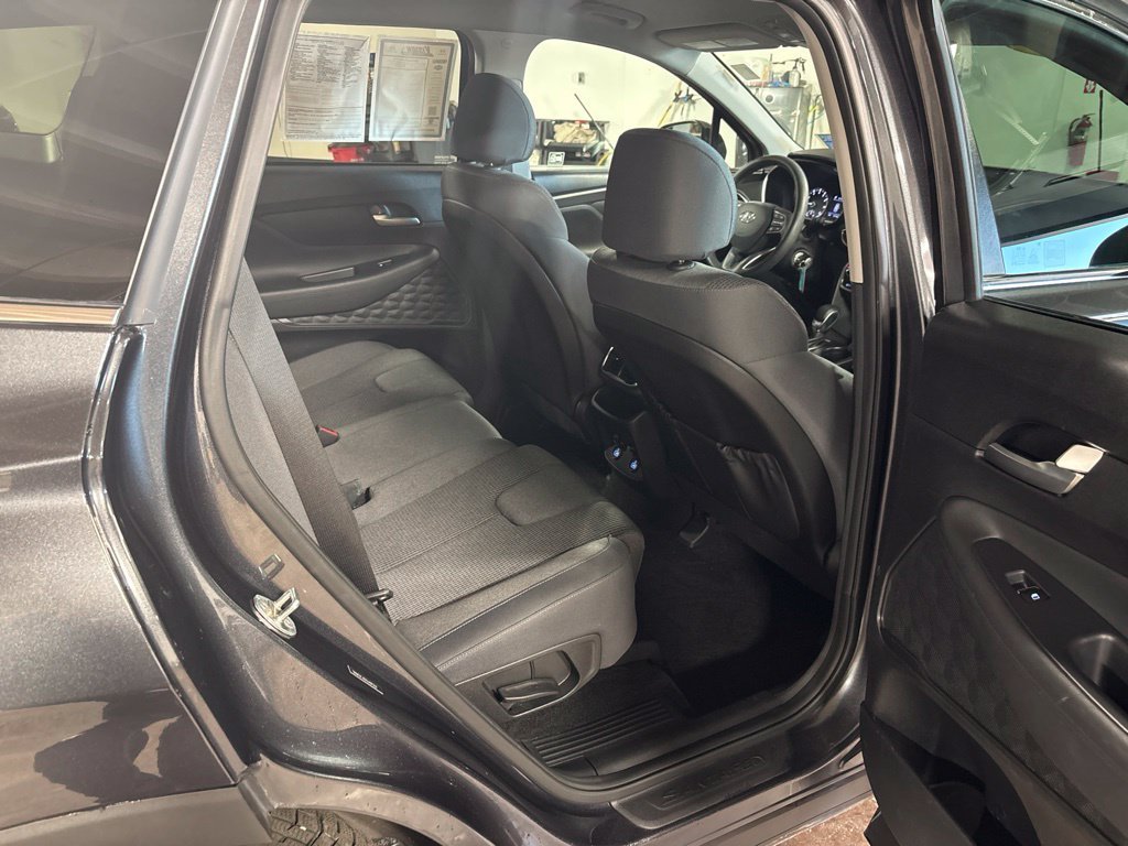 Used 2020 Gray Hyundai SE image 24
