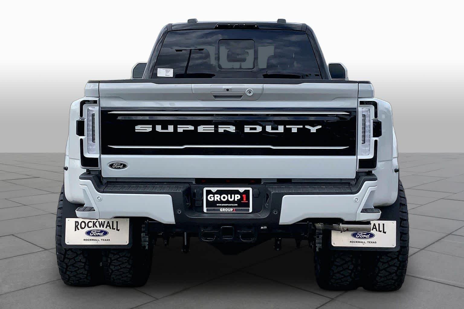 New 2026 Avalanche Ford F-350® Platinum® image 4