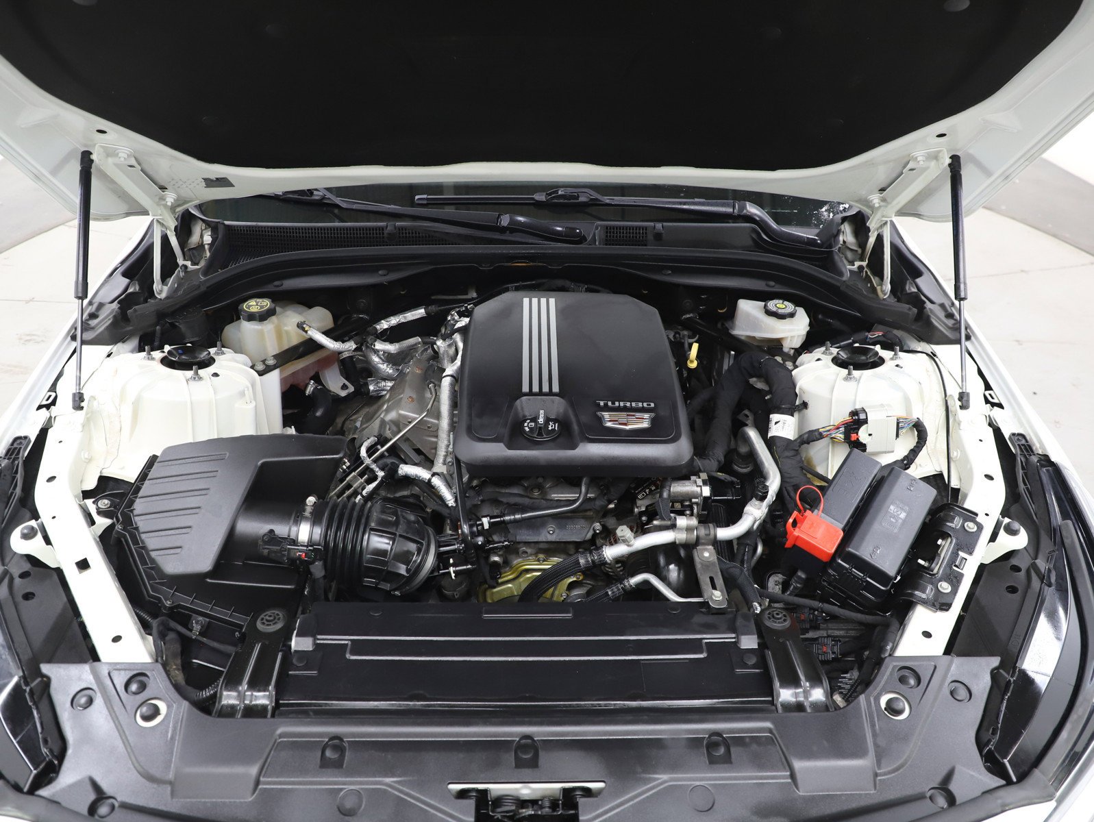 Used 2021 White Cadillac Sport image 31