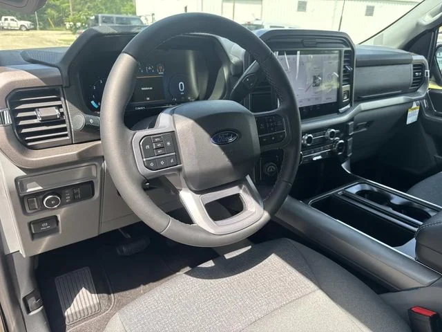 New 2026 Carbonized Gray Metallic Ford XLT image 35