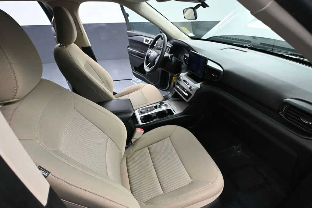 Used 2022 Silver Ford Base image 49