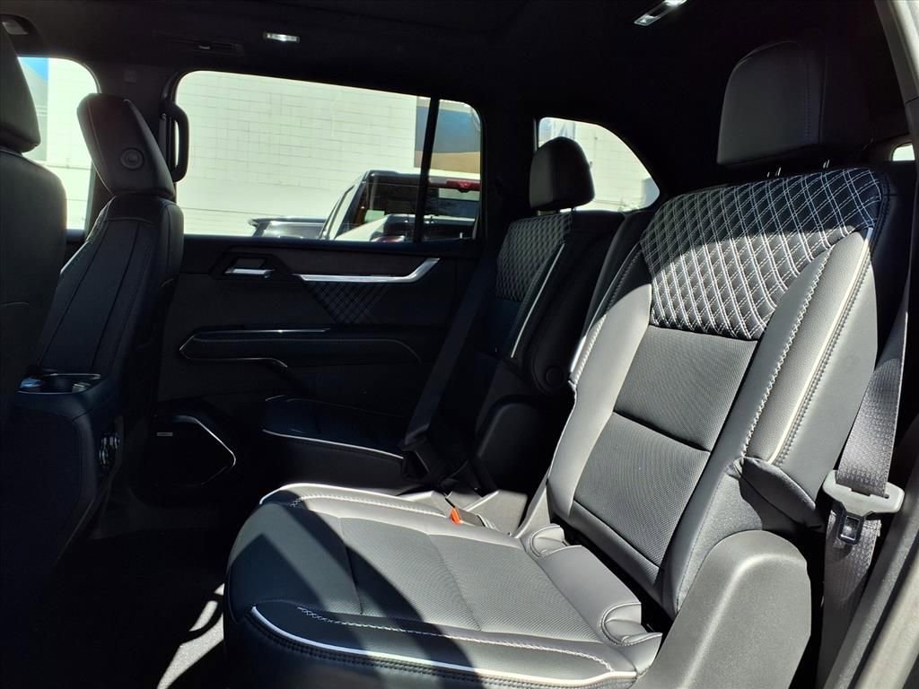 2026 GMC Acadia Denali - Photo 13