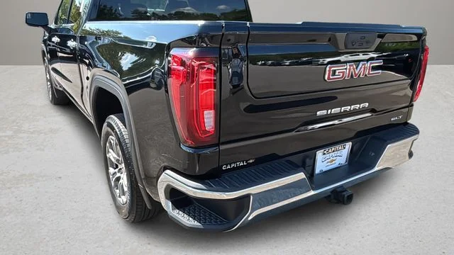 Used 2025 Black GMC SLT image 37