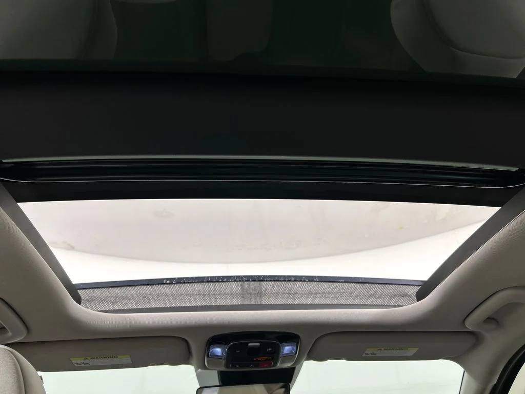 Used 2022 Gray Hyundai SEL image 19