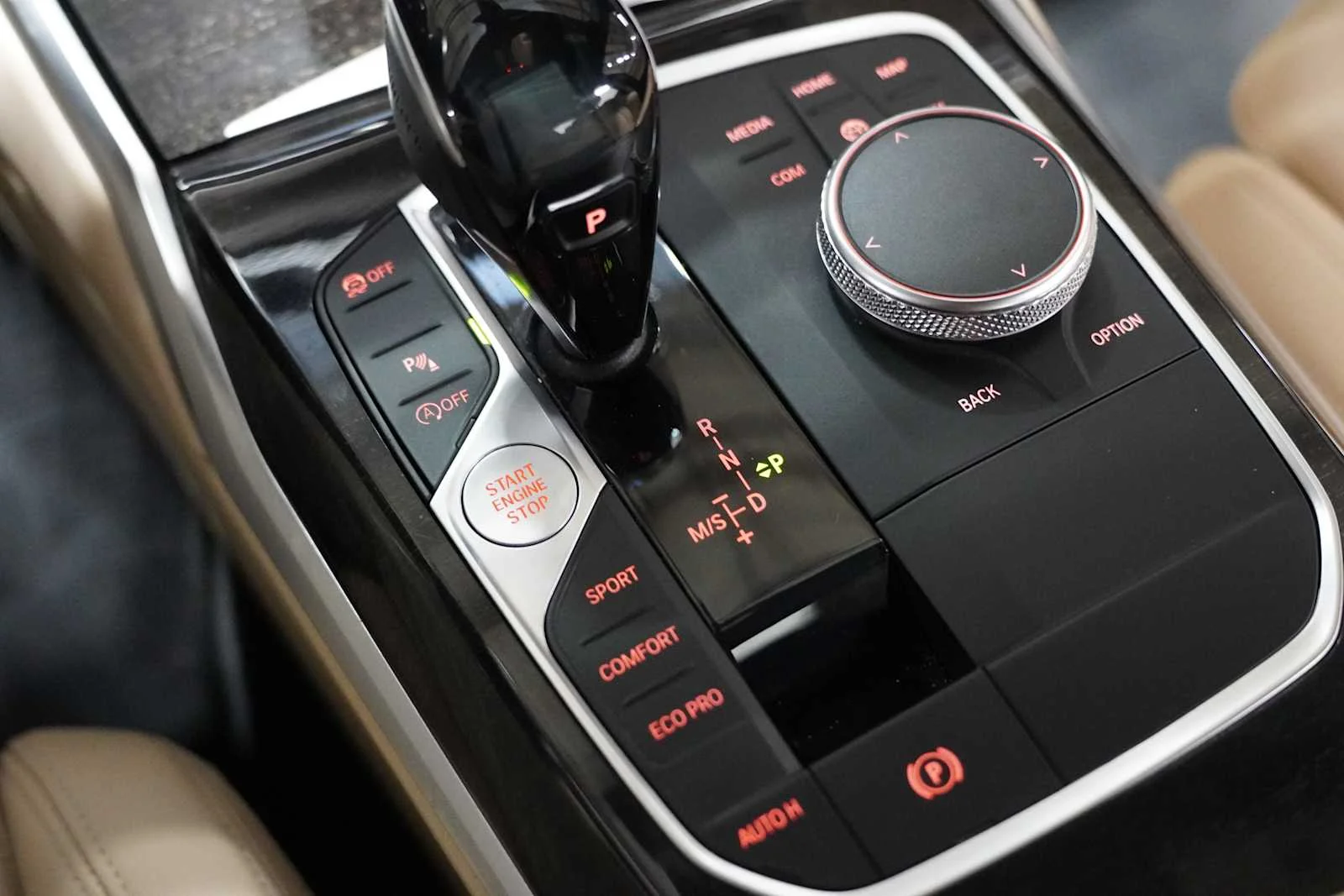 Used 2019 Mineral Grey Metallic BMW 330i image 18