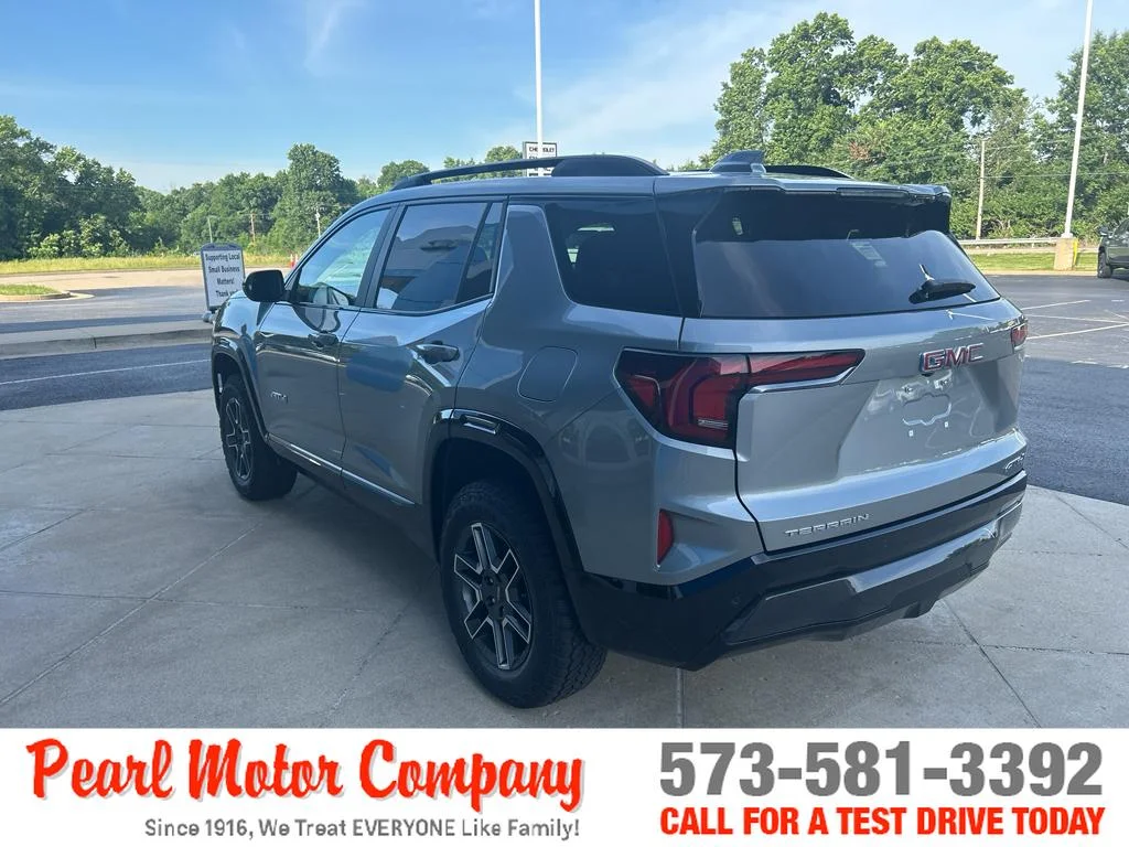 2026 GMC Terrain AT4 - Photo 6