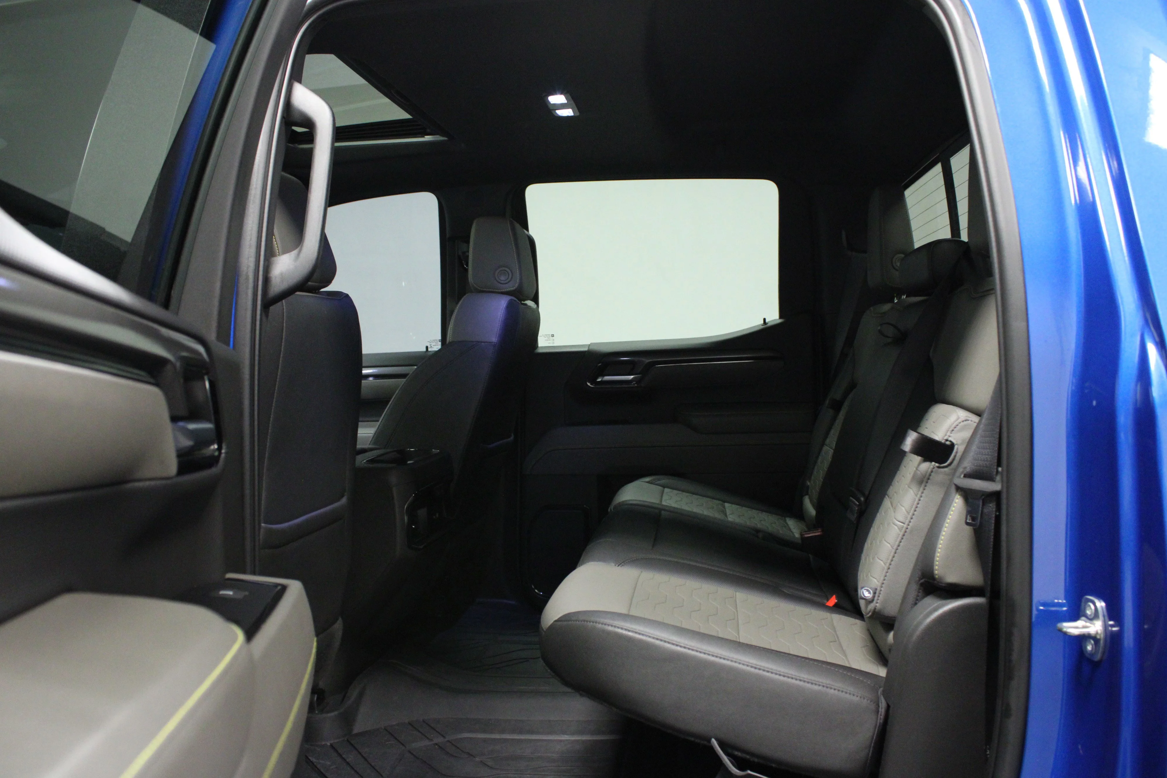 Used 2023 Glacier Blue Metallic Chevrolet ZR2 image 13