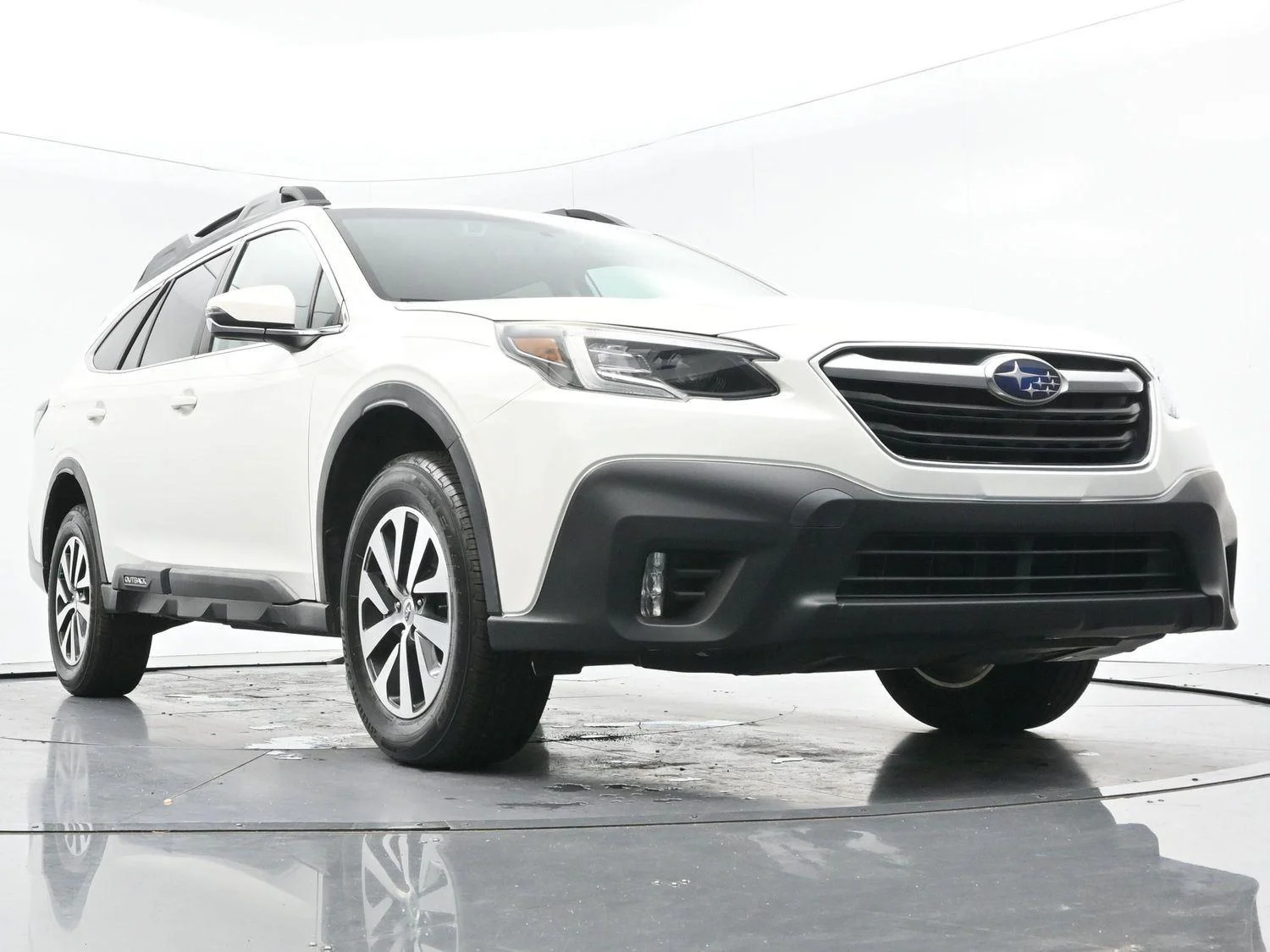 Used 2020 Crystal White Pearl Subaru Premium image 35