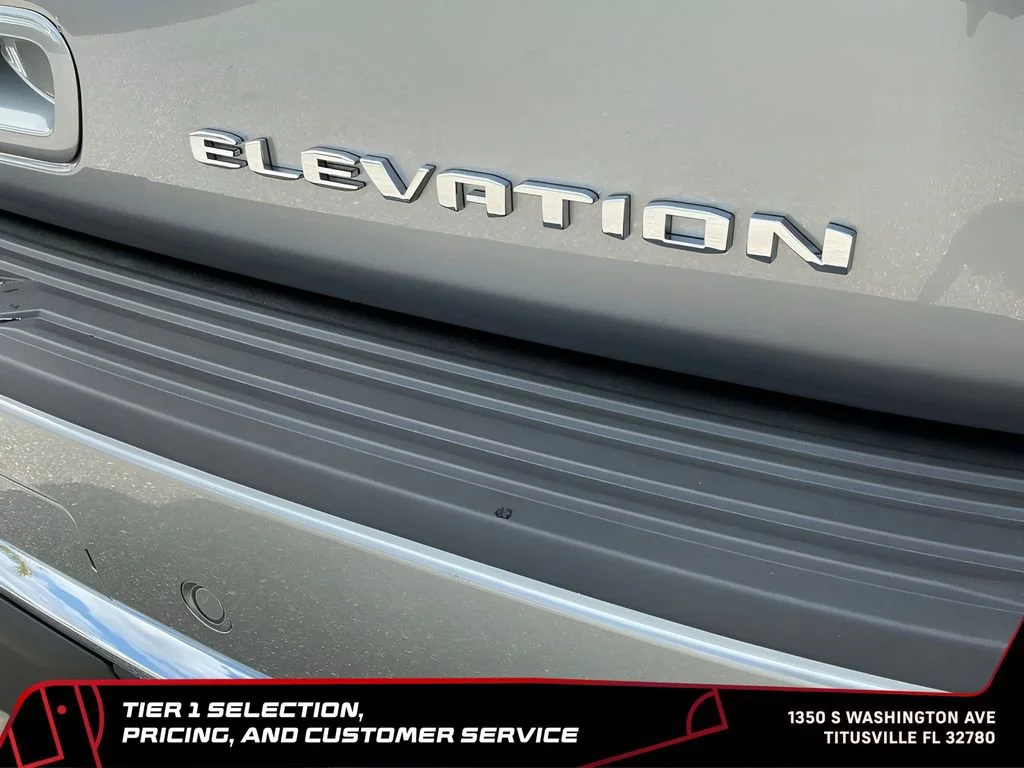 New 2026 Sterling Metallic GMC Elevation image 21
