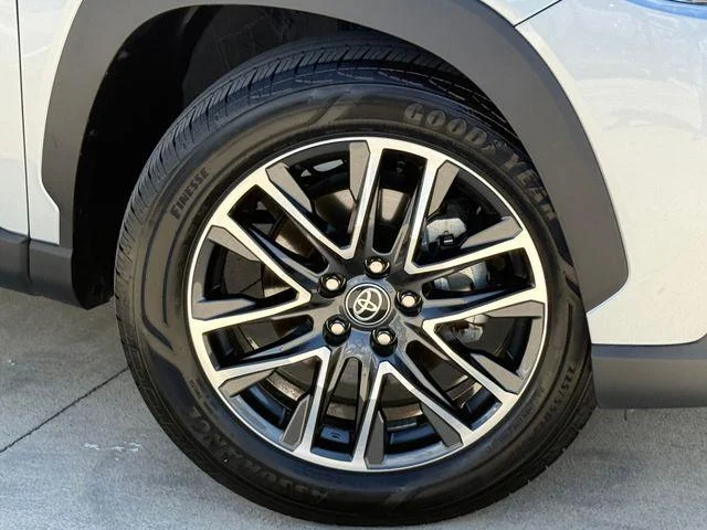 Certified Used 2026 SONIC SILVER Toyota XLE image 2