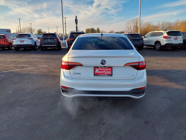 2024 Volkswagen Jetta SE - Photo 9