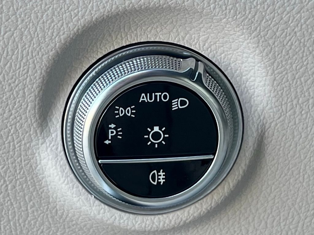 2024 Mercedes-Benz C-Class Sedan C 300 - Photo 23