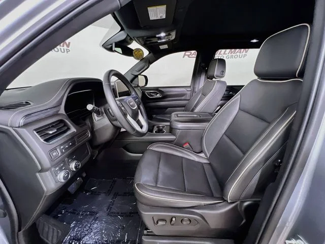 Used 2023 Silver GMC SLT image 10