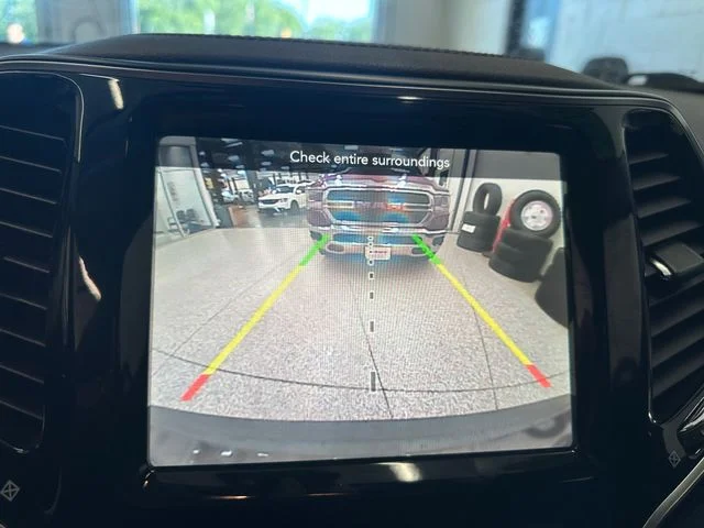 Used 2019 Gray Jeep Limited image 29