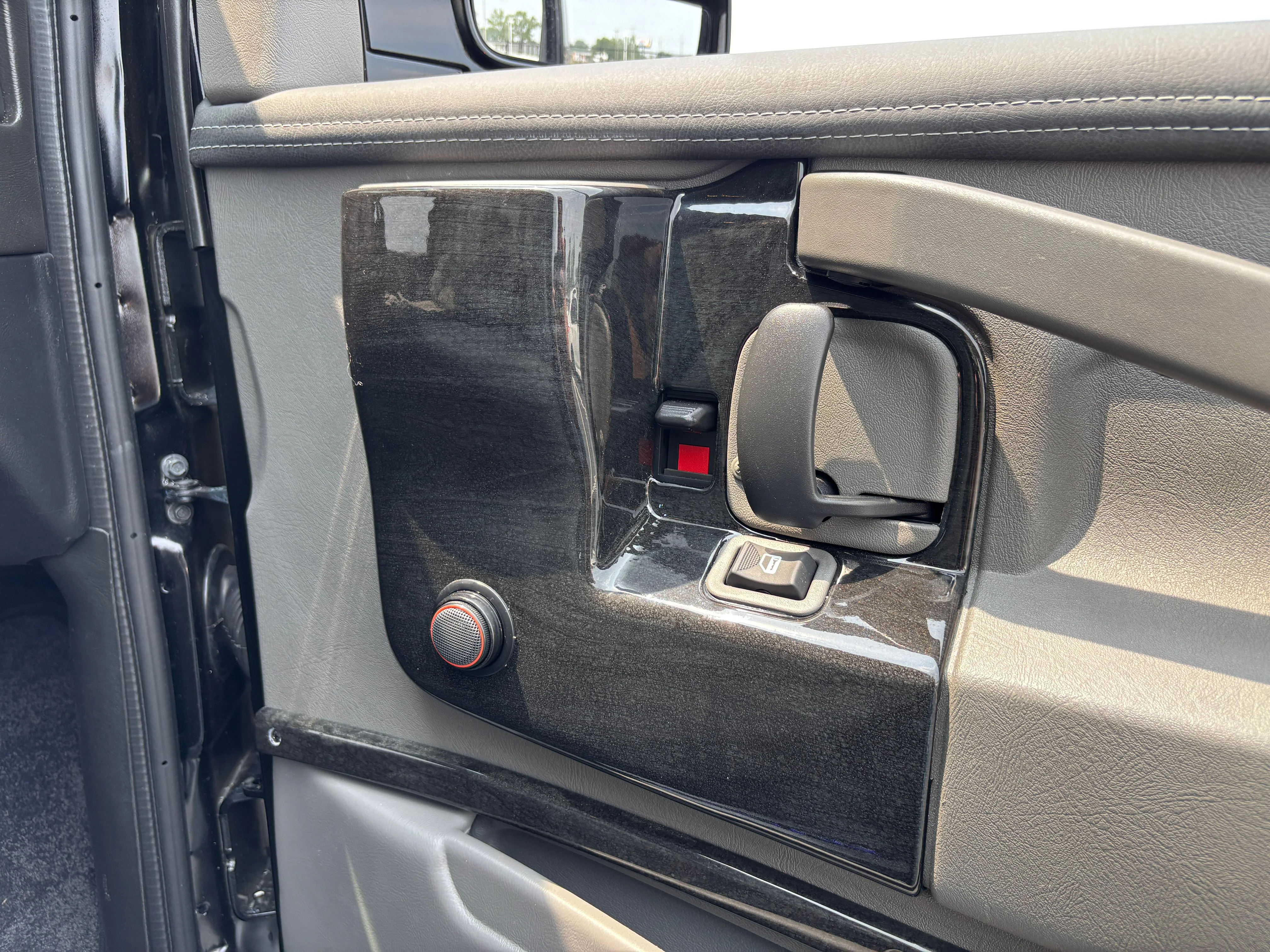 New 2026 Onyx Black GMC Explorer Limited SE image 20