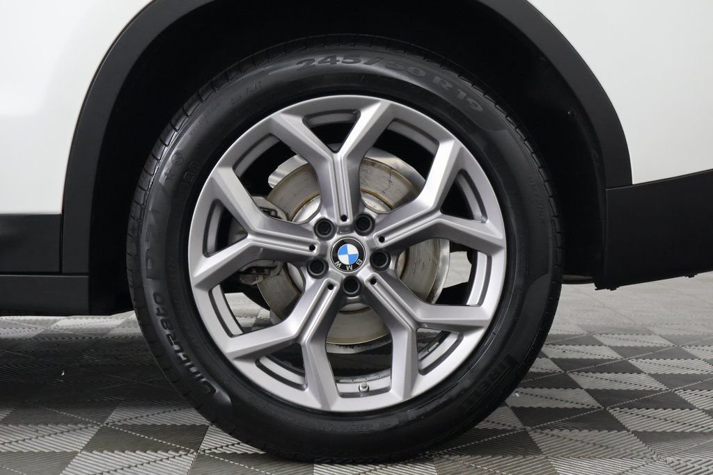 Certified Used 2023 White Metallic BMW xDrive30i image 16