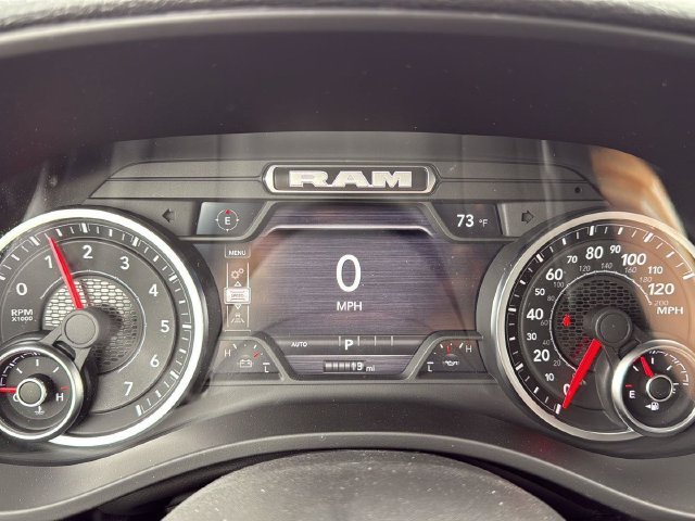 New 2026 Diamond Black Crystal Pearl-Coat Exterior Paint RAM Laramie image 4
