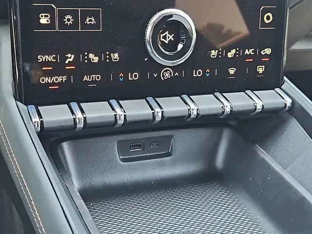 2026 GMC Terrain AT4 - Photo 17