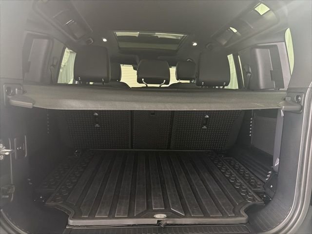 2023 Land Rover Defender S - Photo 29