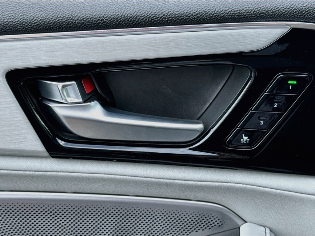 Used 2026  Acura Technology Package image 16