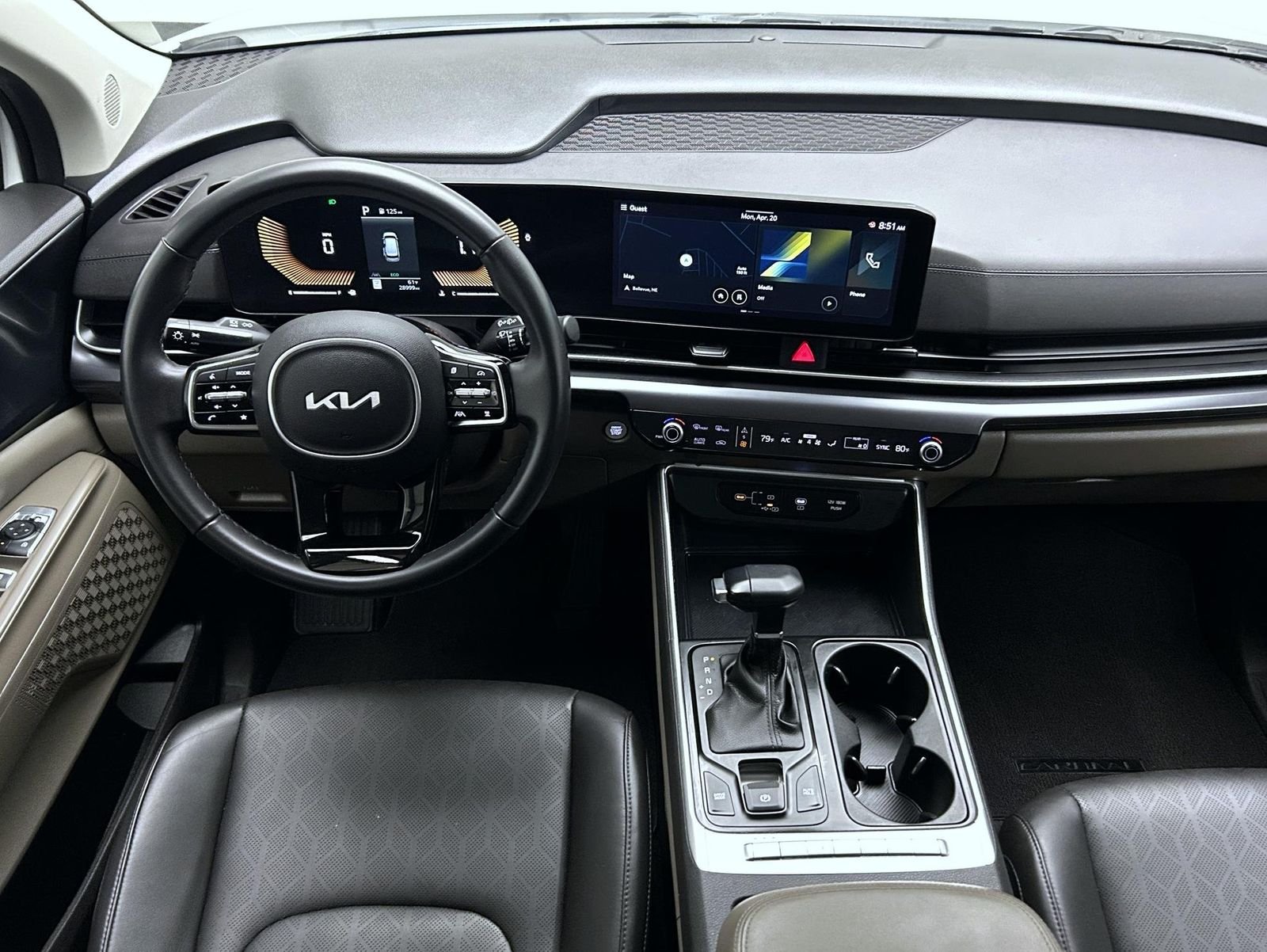 Used 2025 White Kia LXS image 14