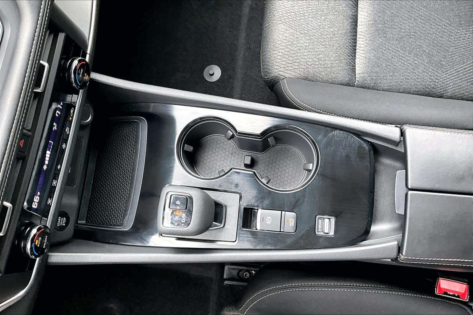 Used 2026 Everest White Pearl Tricoat Nissan SV image 17
