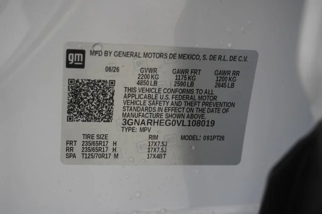New 2027 Summit White Chevrolet LT image 37