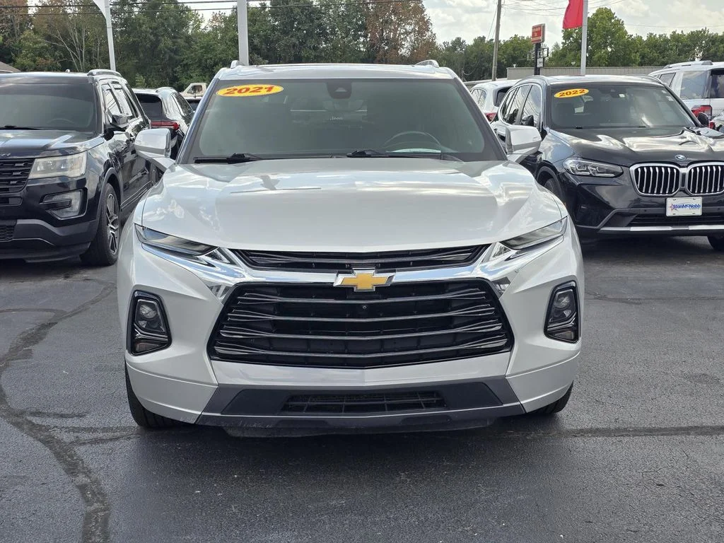 Used 2021 SILVER ICE METALLIC Chevrolet Premier image 2