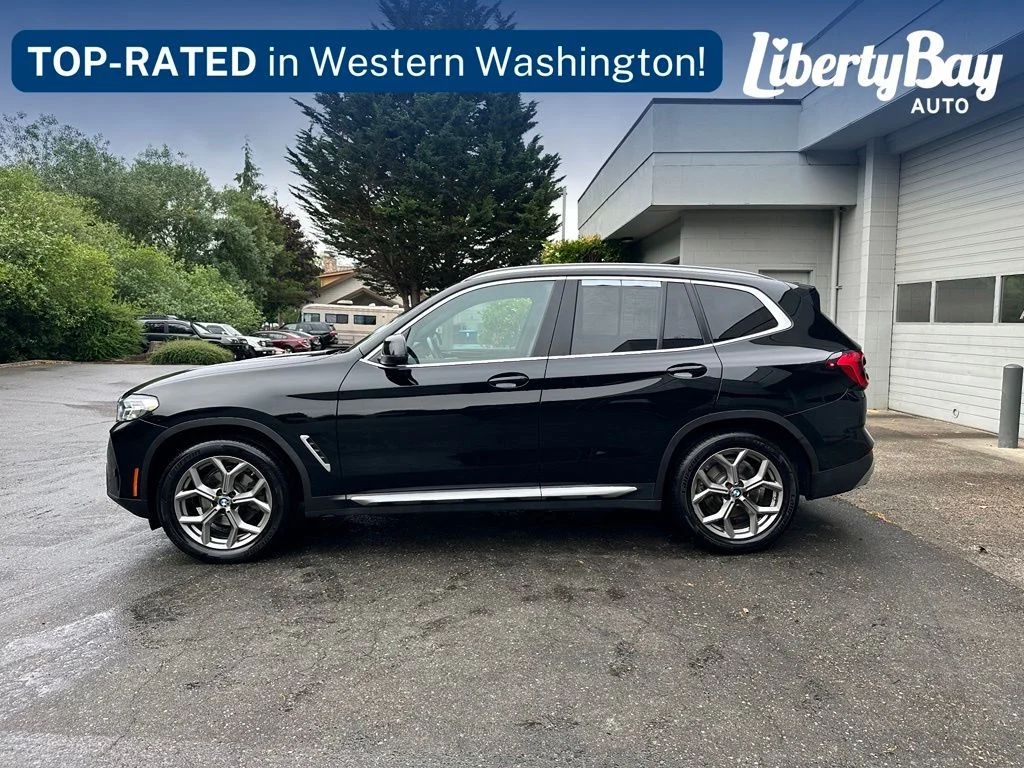Used 2022 Black BMW xDrive30i image 31