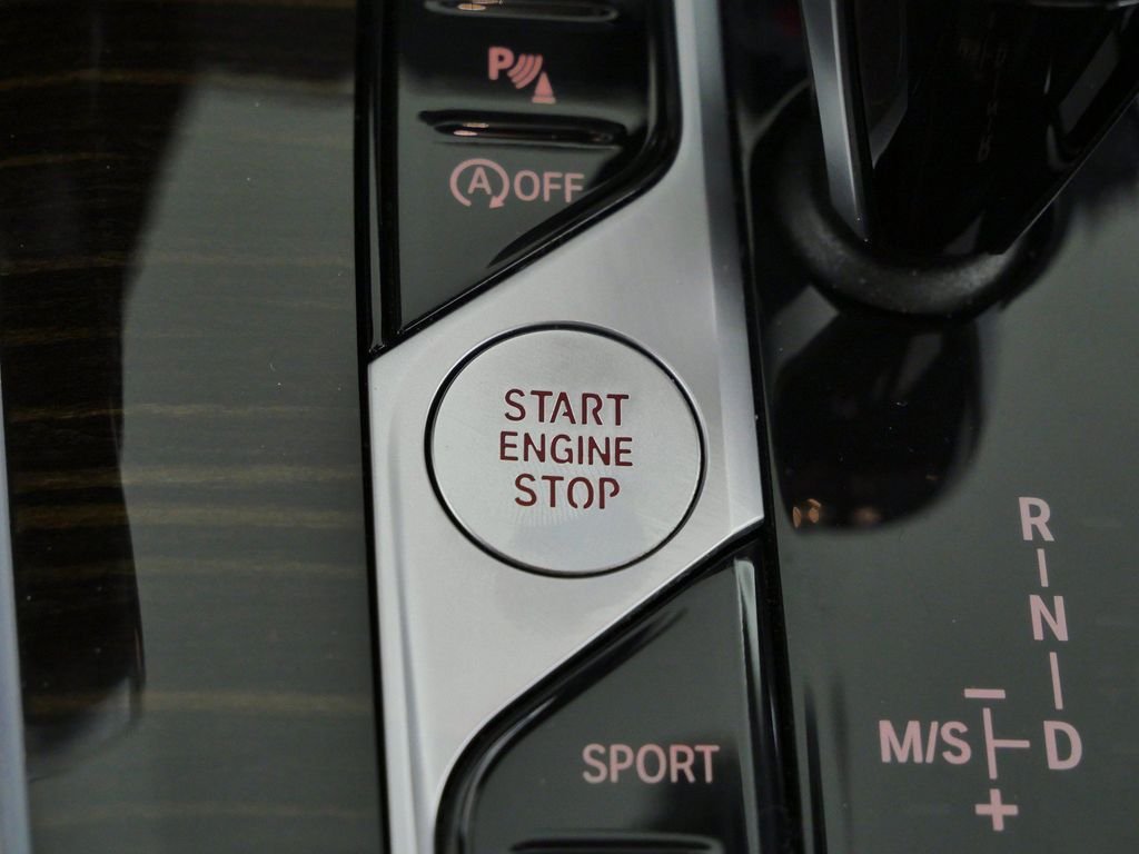 Used 2020 Carbon Black Metallic BMW xDrive40i image 44