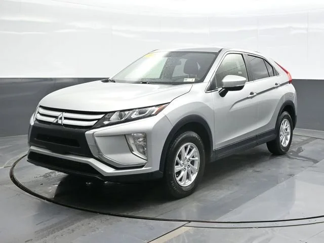 2019 Mitsubishi Eclipse Cross ES S-AWC's photo