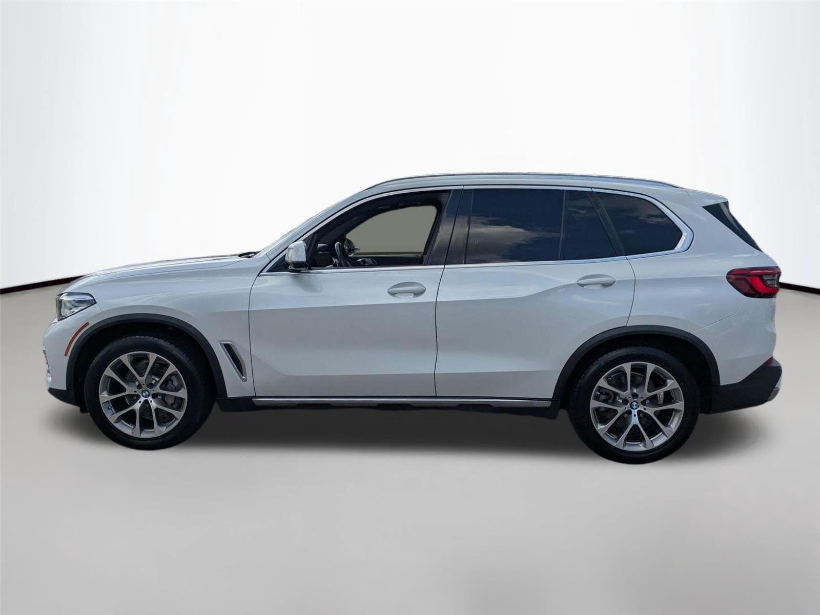 Used 2019 Mineral White Metallic BMW xDrive40i image 8