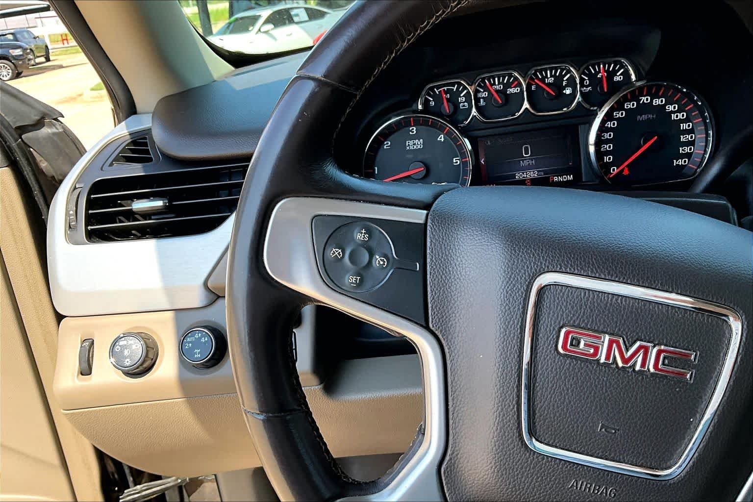 Used 2015 Bronze Alloy Metallic GMC SLE image 22