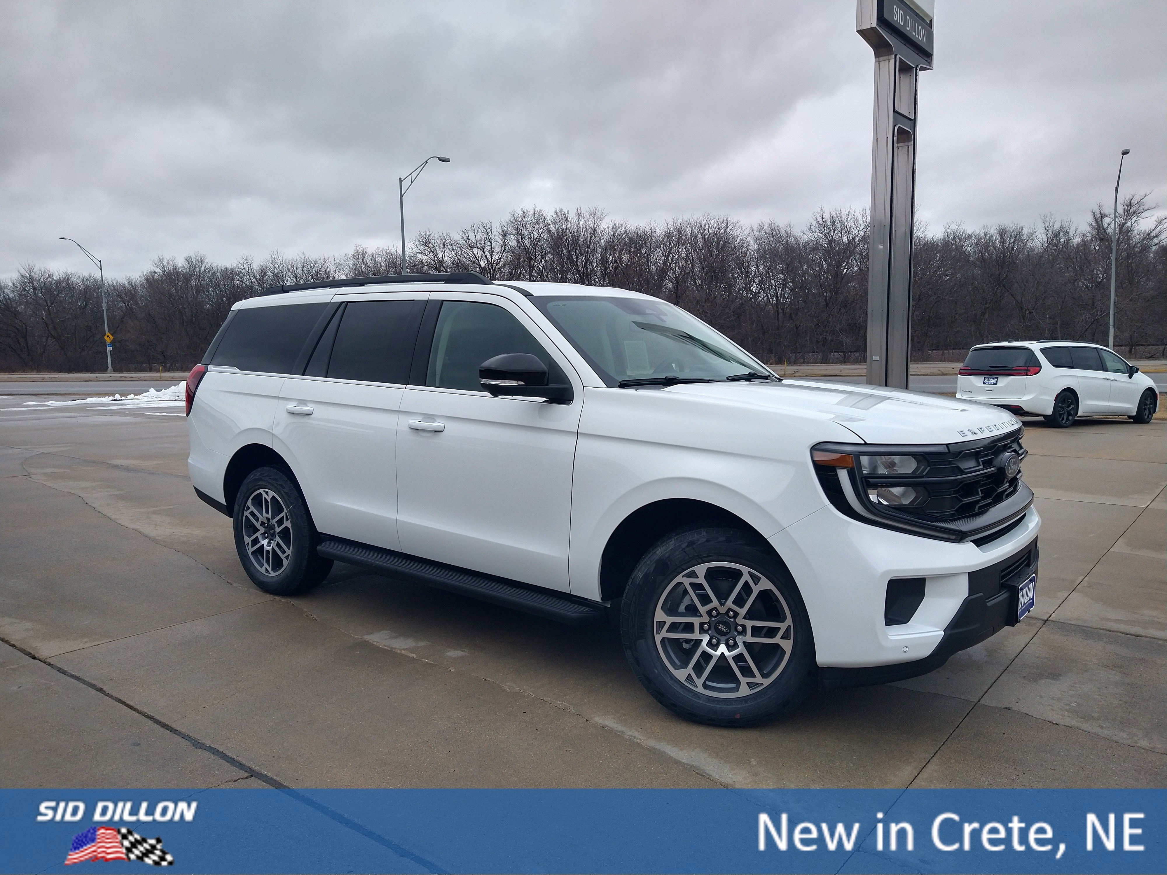 New 2026 Oxford White Ford Active image 15