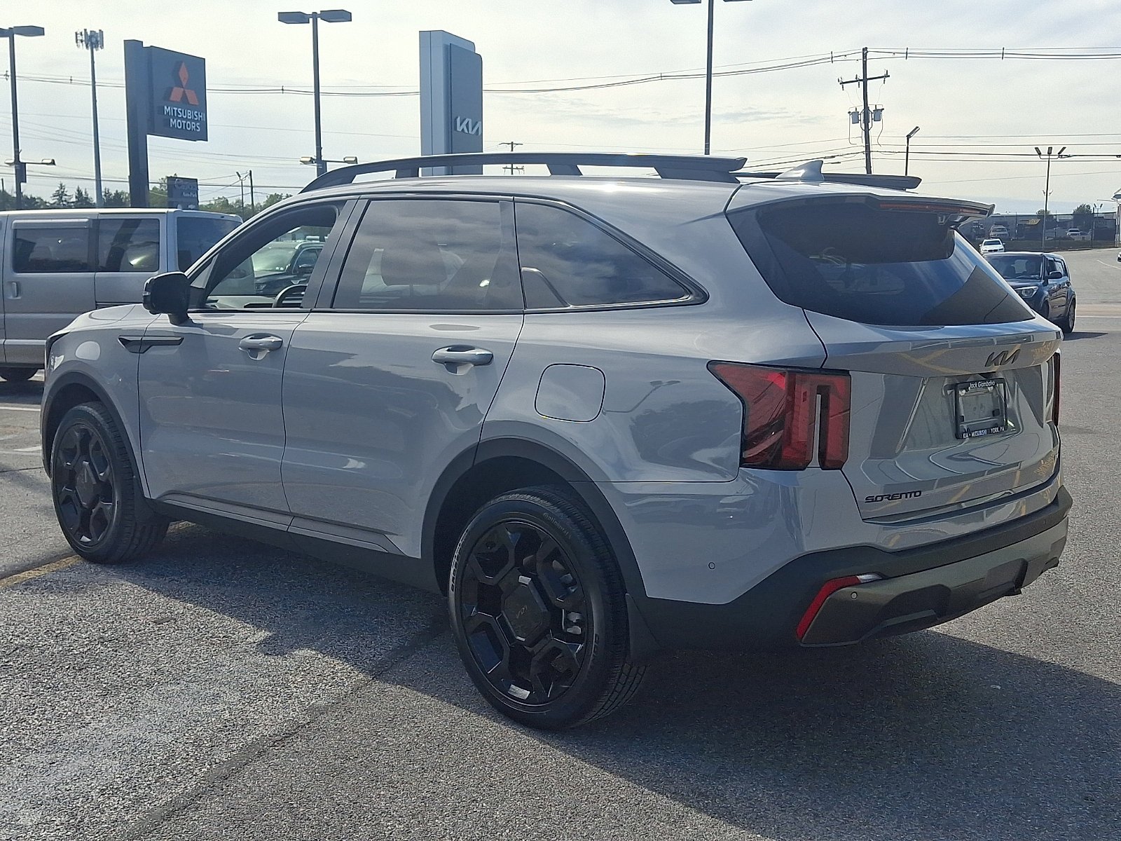 Used 2025 Gray Kia X-Line SX Prestige image 4