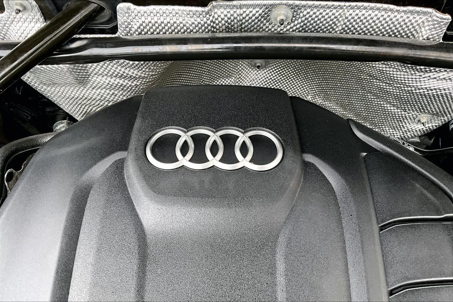 Used 2018 Navarra Blue Metallic Audi Premium Plus image 30